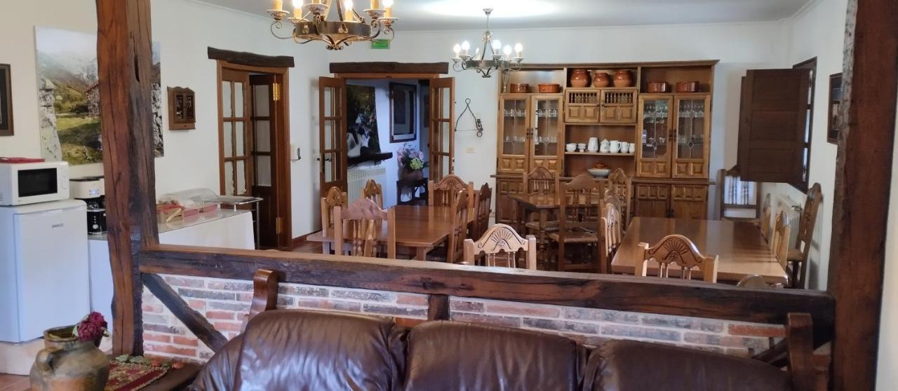 Albergue El Caseron De Fuentes Carrionas Cardano de Abajo Buitenkant foto